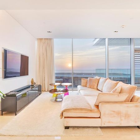 Posh 2 Bedroom Oceanfront Apt In The Heart Of Bluewaters Island Dubai Exterior photo