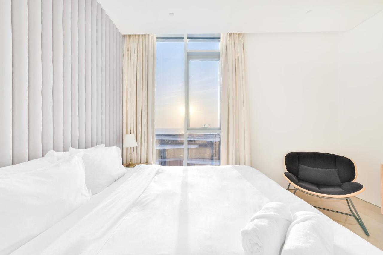 Posh 2 Bedroom Oceanfront Apt In The Heart Of Bluewaters Island Dubai Exterior photo