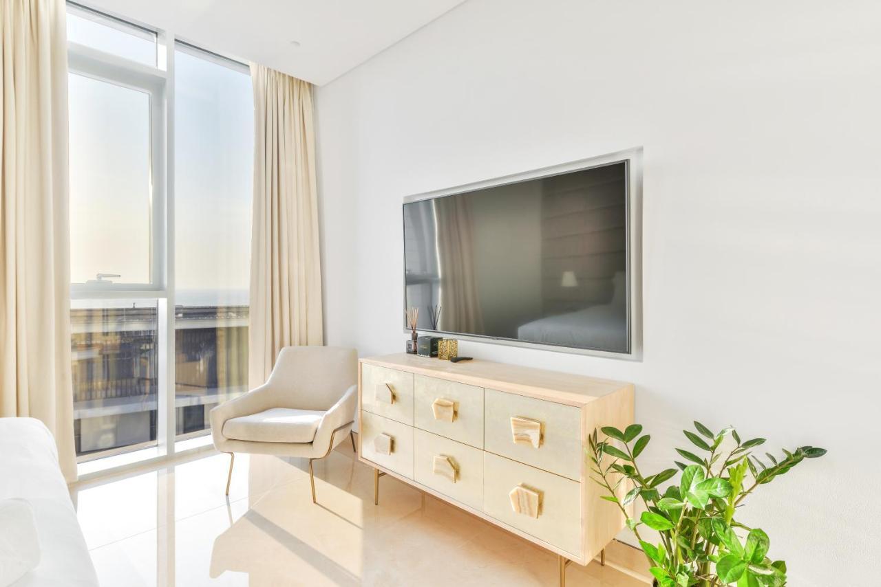Posh 2 Bedroom Oceanfront Apt In The Heart Of Bluewaters Island Dubai Exterior photo