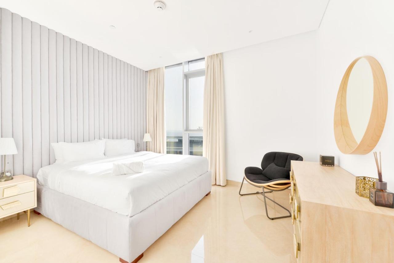 Posh 2 Bedroom Oceanfront Apt In The Heart Of Bluewaters Island Dubai Exterior photo